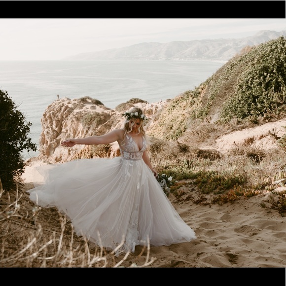 Willowby by waters Hearst gown BHlDN - Main Image